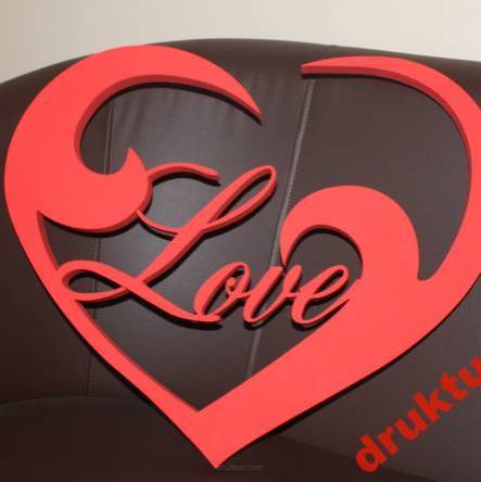 Serce z napisem Love ze styroduru wysokość 10 cm grubość 3 cm malowane